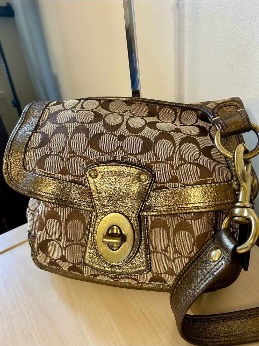 Coach Legacy Turnlock Slim Flap Legacy Stripe Lined 10336 2006